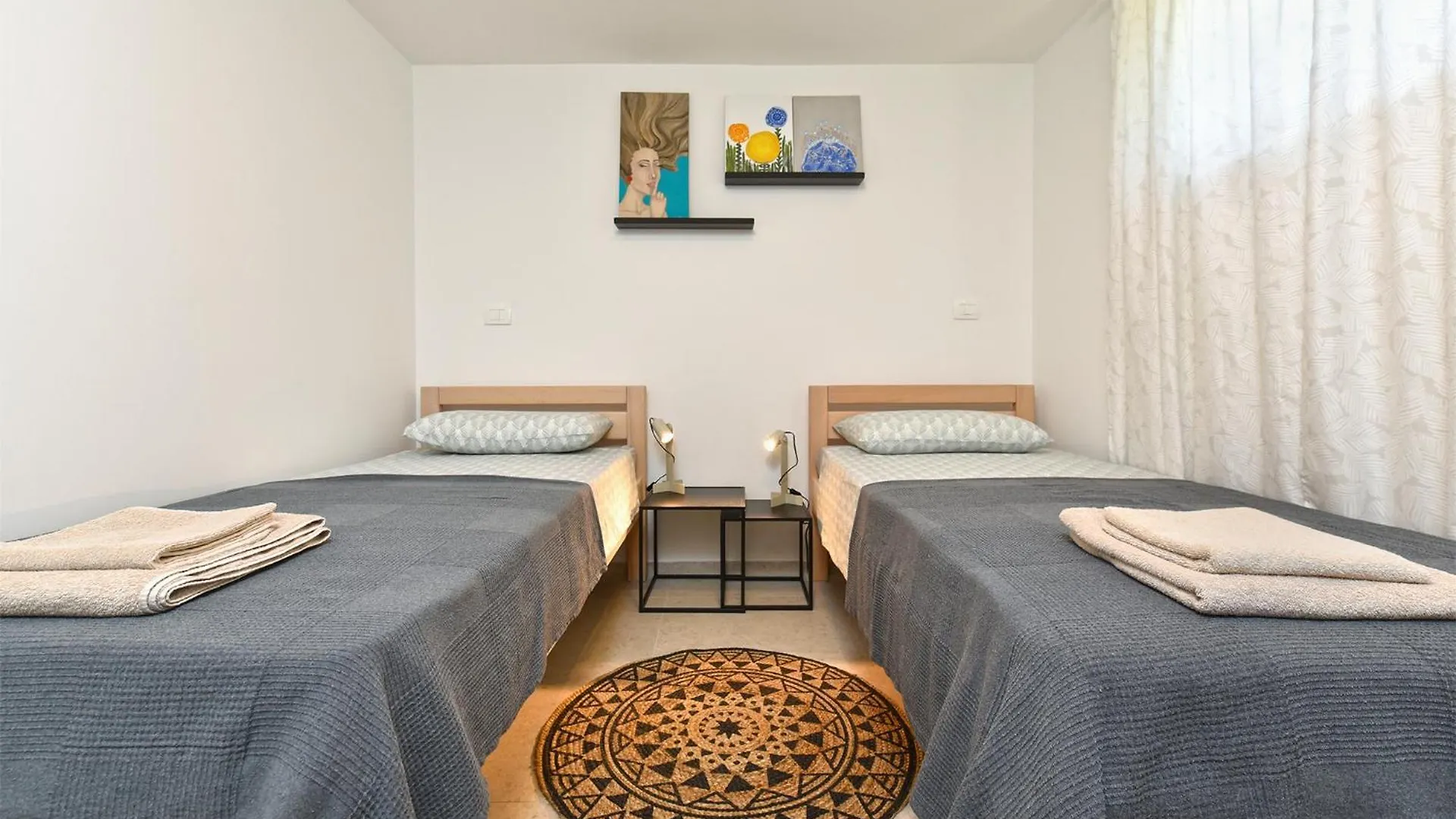 Apartment Gradina 2388 沃德年 0*,